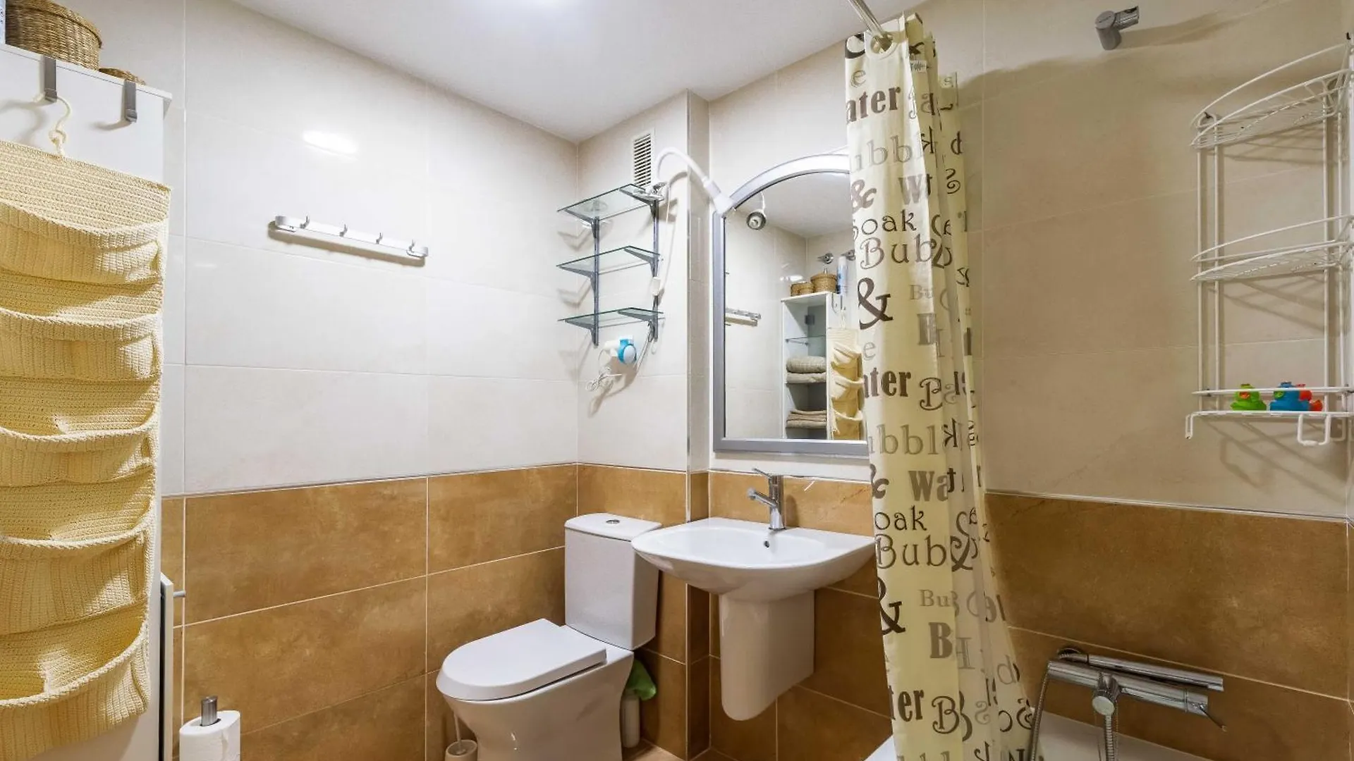 Apartamento Con Amplia Terraza En Fuengirola 0*,  Spain