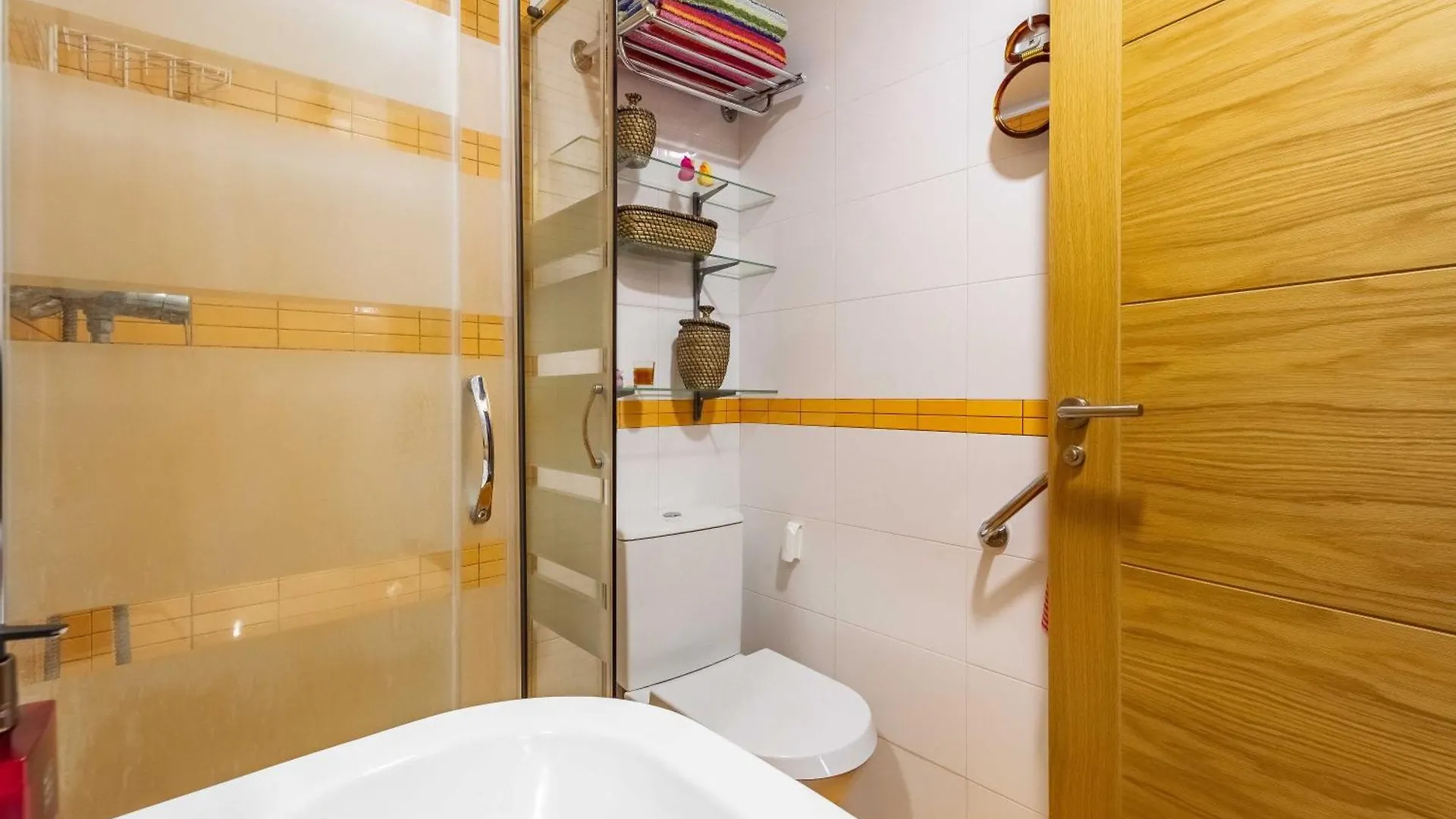 Apartamento Con Amplia Terraza En Fuengirola Spain