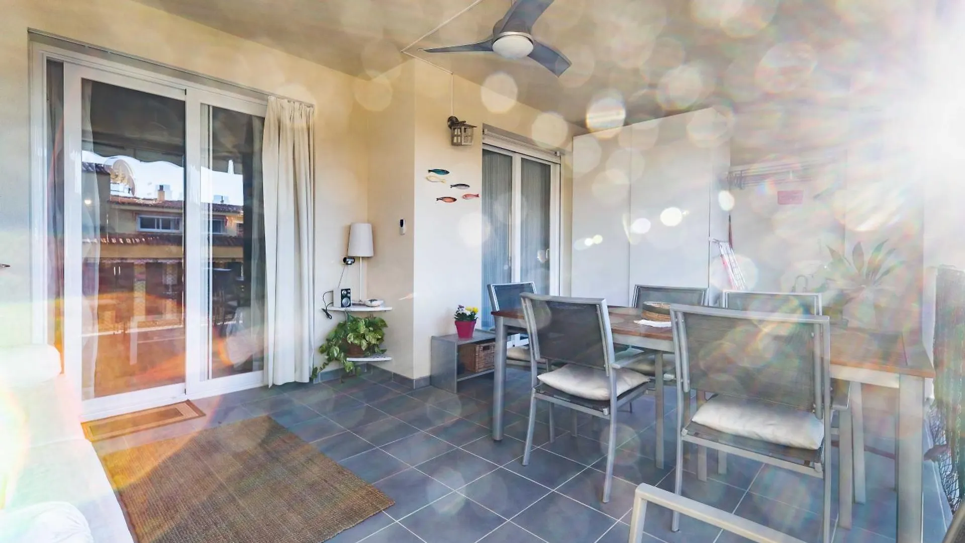 Apartamento Con Amplia Terraza En Fuengirola