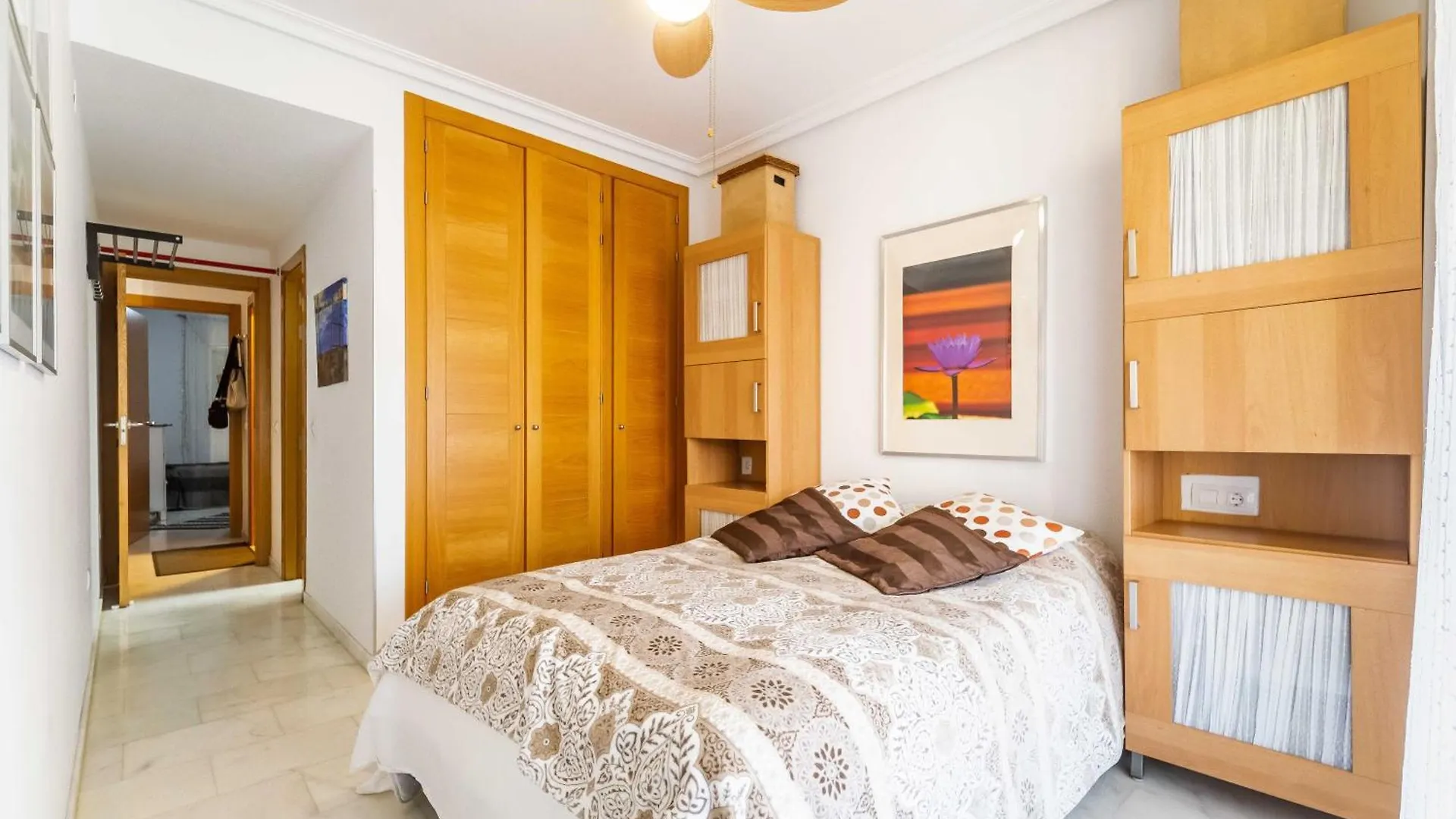 Apartamento Con Amplia Terraza En 丰希罗拉 公寓